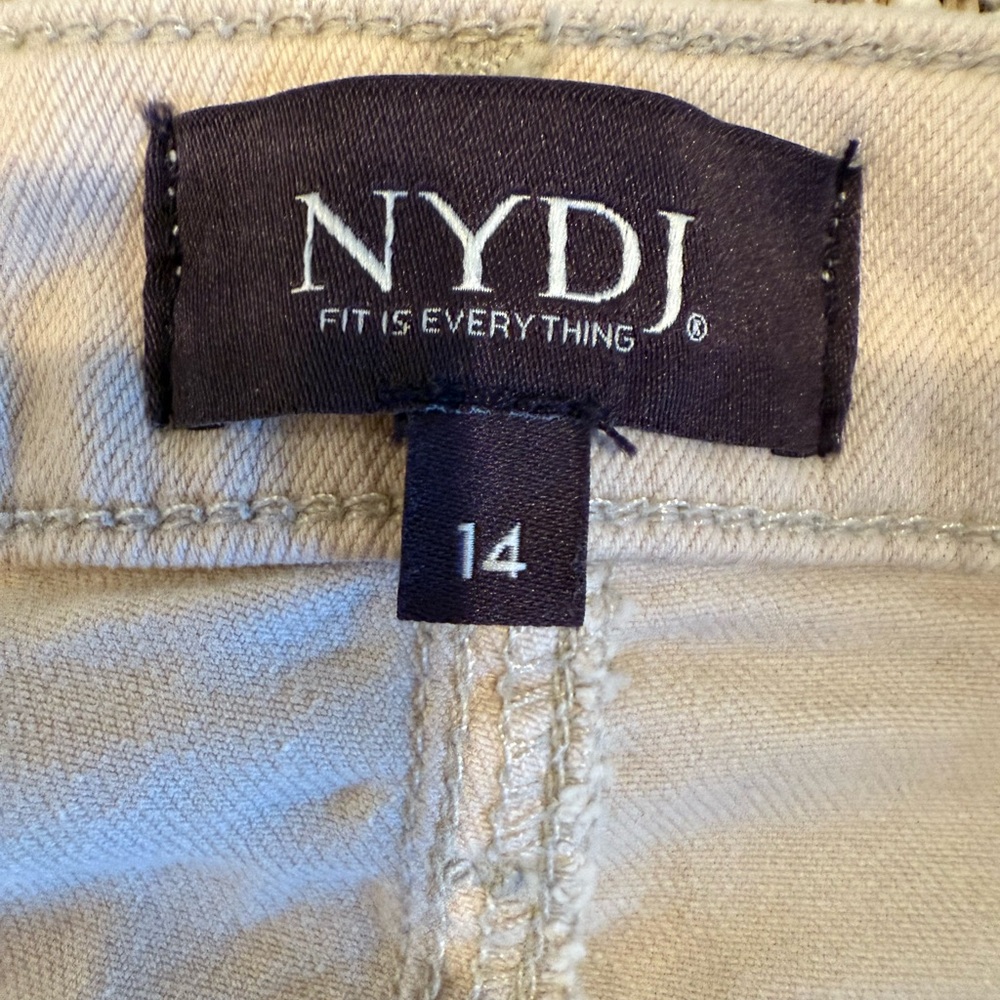 NWT NYDJ - Ami‎ Skinny Legging Jeans Raw Hem - Feather Size 14 - Picture 3 of 8